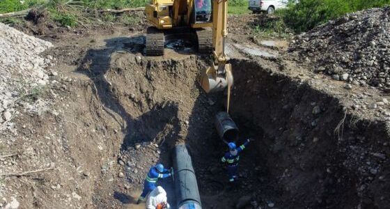 Aguas del Norte trabaja en la reparación de un tramo del acueducto norte