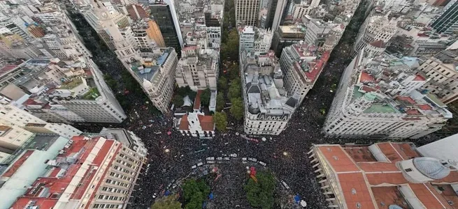 Crisis universitaria: docentes anunciaron tres días de paro en todo el país y una marcha nacional