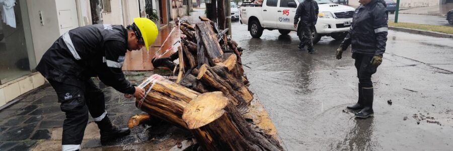 El 105 intervino en 70 incidentes por las lluvias en las últimas 48 horas