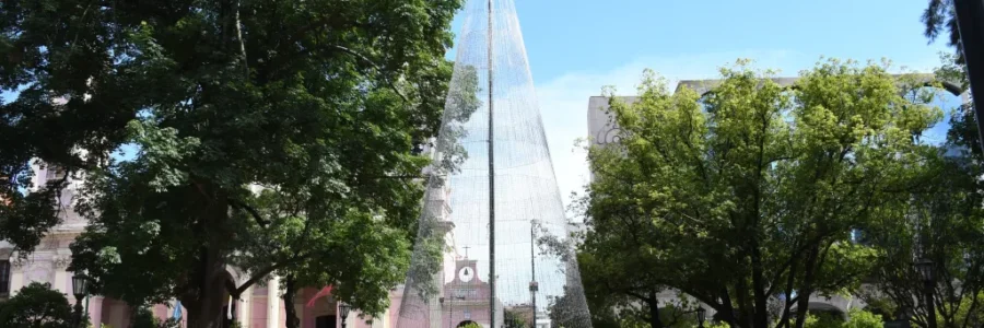 Se realizará el tradicional encendido del árbol navideño en la plaza 9 de Julio