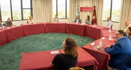 Sáenz se reunió con representantes del sector turístico, hotelero y gastronómico de Salta