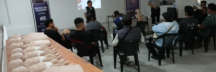 Dictan capacitaciones sobre primeros auxilios a aspirantes a instructores de boxeo