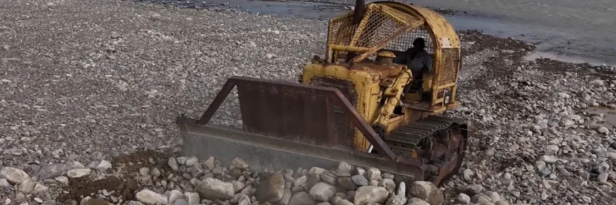 Avanzan las obras de encauzamiento del río Vaqueros